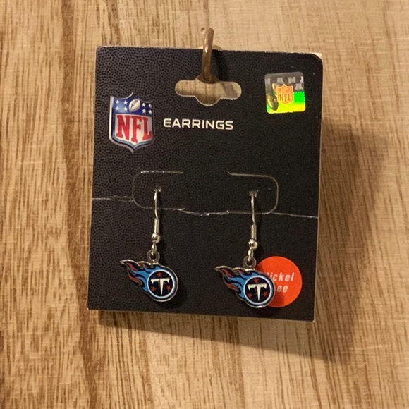 Titans NFL Dangle Earrings - Picture 3 of 7